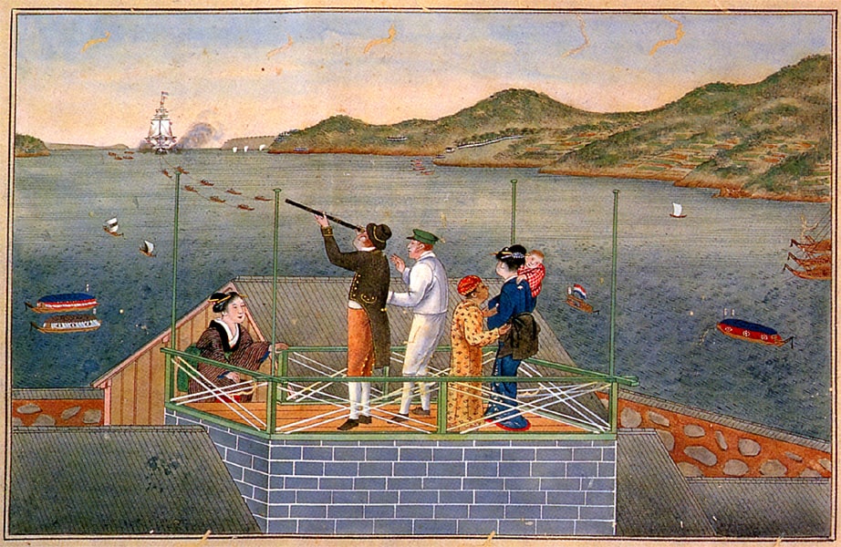 Филипп Франц фон Зибольд со своею японской женой и их дочерью Кусумото Инэ наблюдают в подзорную трубу за прибывающим голландским судном.