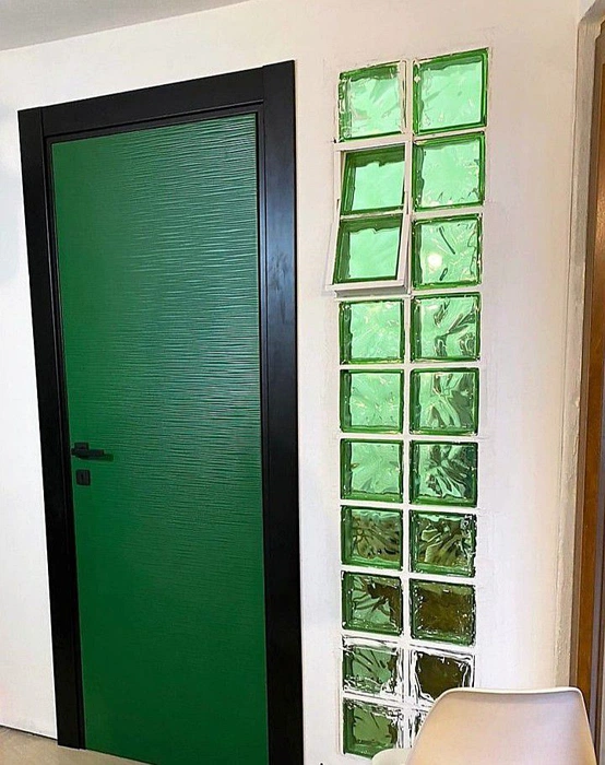 Emerald green RAL 6001 дверь