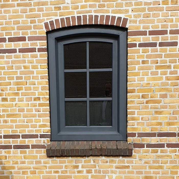 RAL 7024 графитовые черный окна