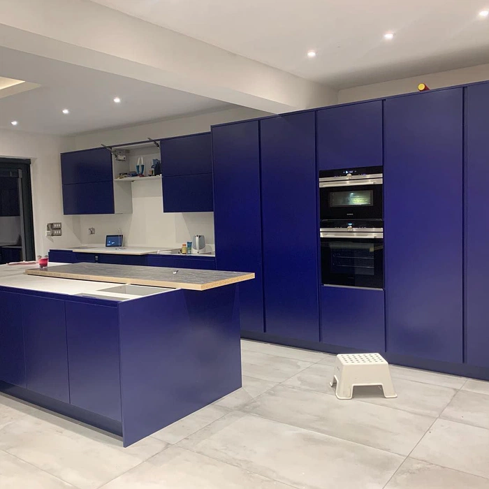 RAL 5022 синие фасады кухни