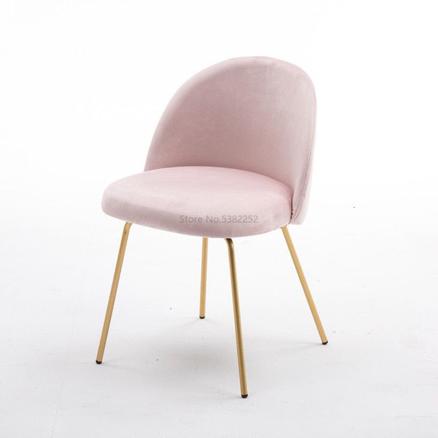 Мягкий стул светло-розовый